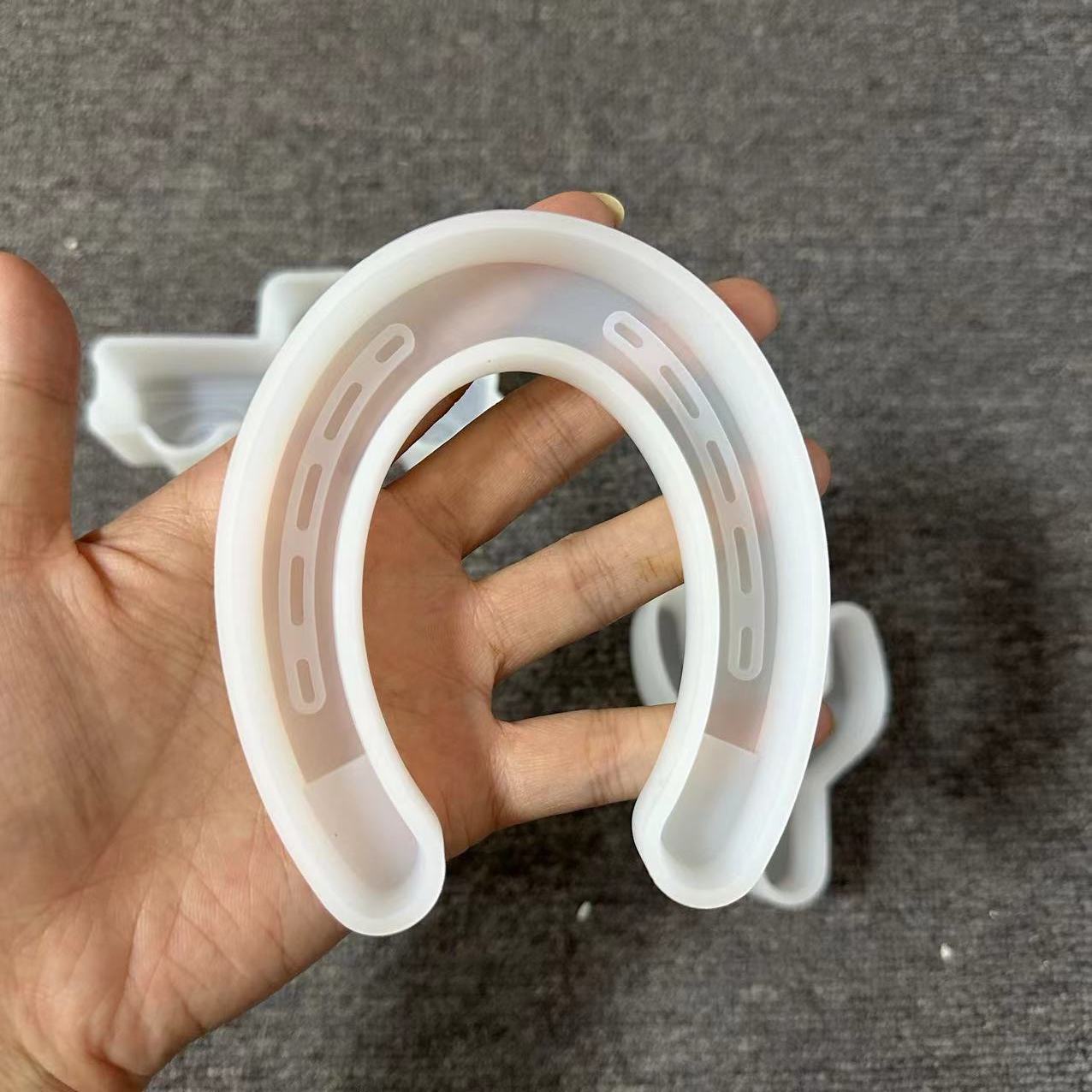 Horseshoe Crystal Epoxy Resin  - Horseshoe Game Set recension och pris